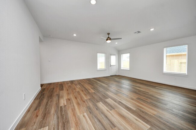 Building Photo - 9035 Rose Water Trl