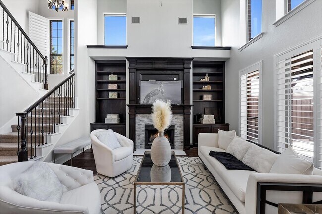 Building Photo - 1908 Thorndale Cir