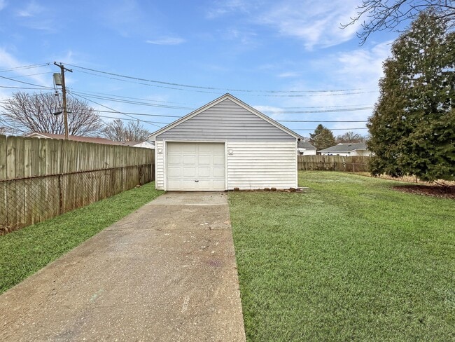 Building Photo - 1432 Parkamo Ave