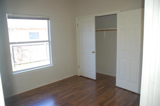 Building Photo - 8700 Weiser Dr