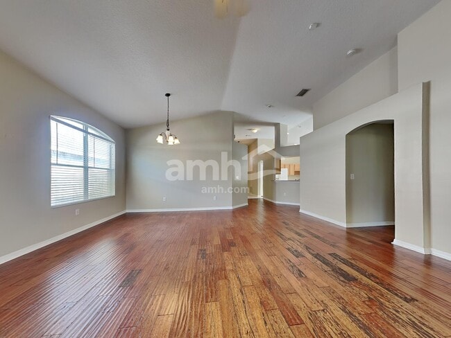 Building Photo - 7029 Monarch Park Dr