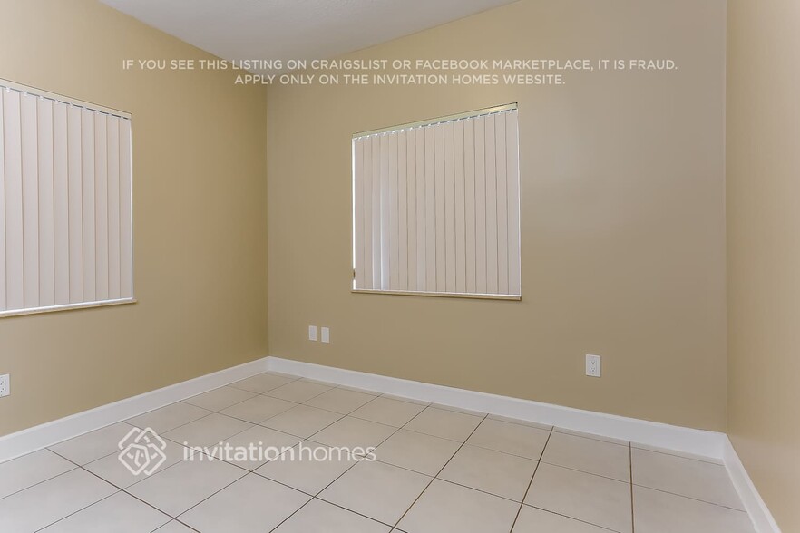 Building Photo - 1260 SW 139th Ave