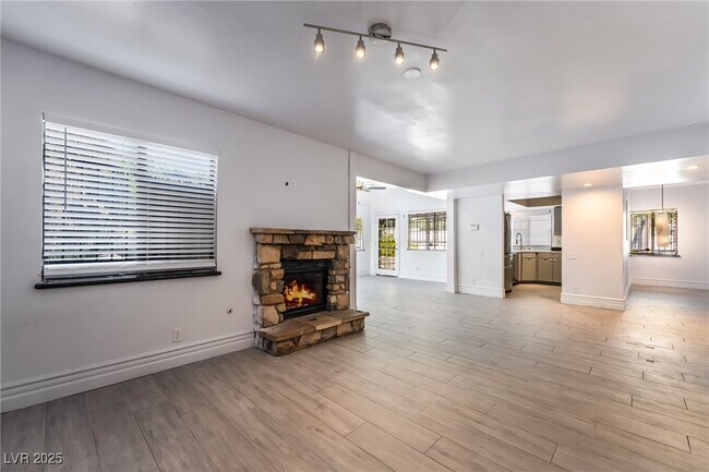 Building Photo - 2208 Tarraso Way