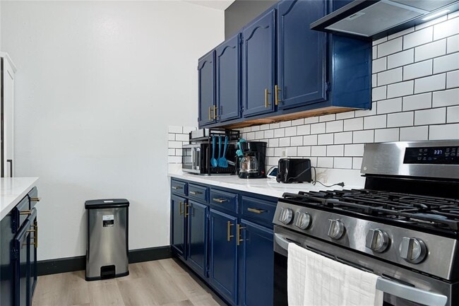 Building Photo - 12115 Wood Forest Dr