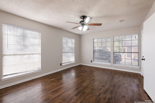 Building Photo - 6307 Candlecrest Ct