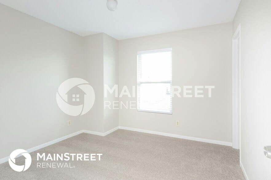 Building Photo - 3053 W Meadowbend Ln