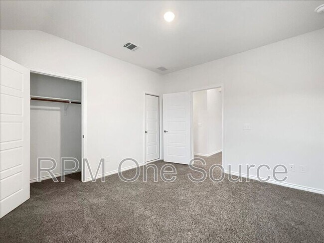 Building Photo - 4009 Savoy Wy