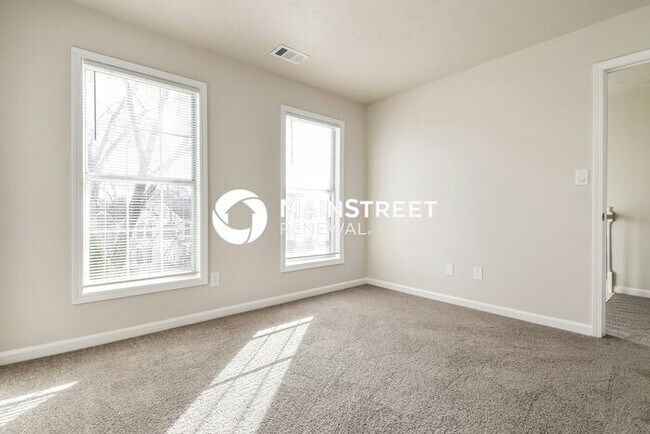 Building Photo - 4 Bedroom Pet-Friendly Home in Lawrencevil...