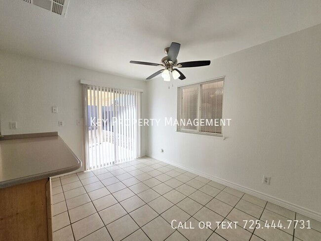 Building Photo - 3 BEDROOM 2 BATH SINGLE STORY HENDERSON HO...