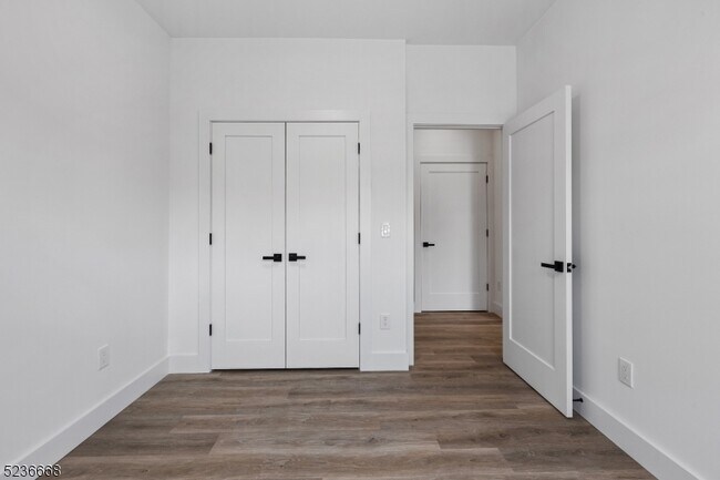 Building Photo - 189 Dayton Ave