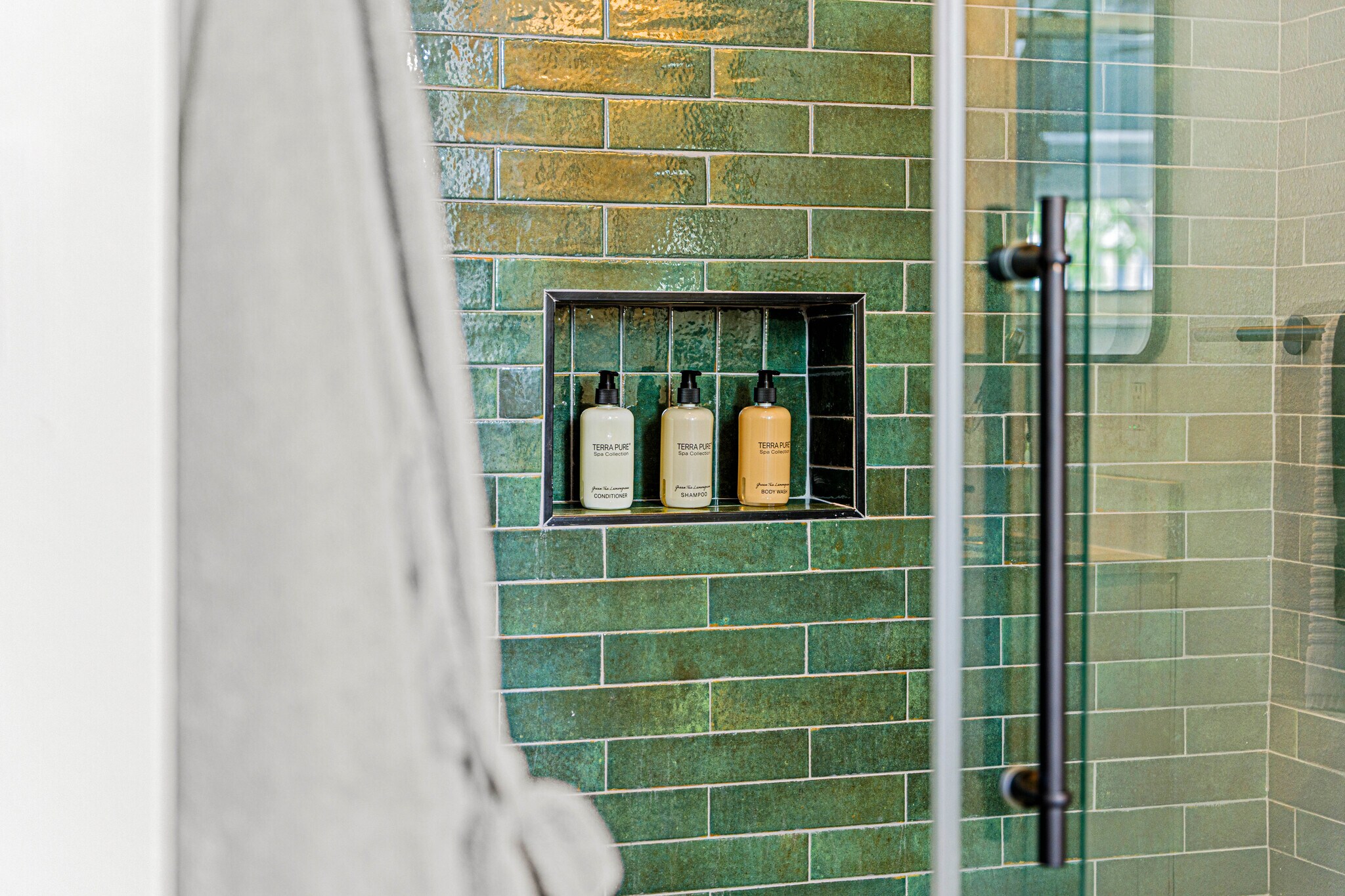 Building Photo - 540 Adams St