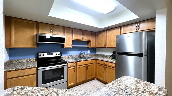 Primary Photo - 1532 SE Royal Green Cir