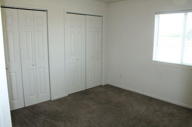 Bedroom 2 - 1321 Roosevelt St