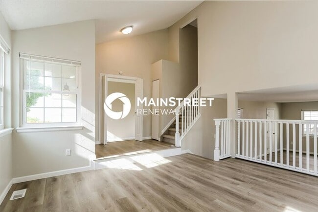 Building Photo - 3 Bedroom Pet-Friendly Home in DENVER, CO with Main Street Renewal