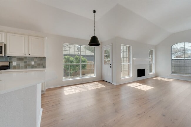 Building Photo - 7307 Cresson Dr