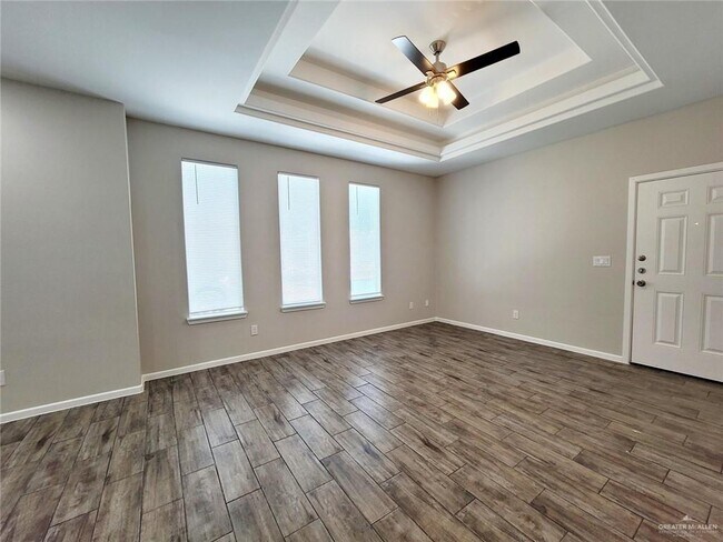 Building Photo - 1404 Petri Dr