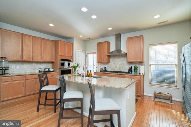 Building Photo - 3061 Waterloo Ln