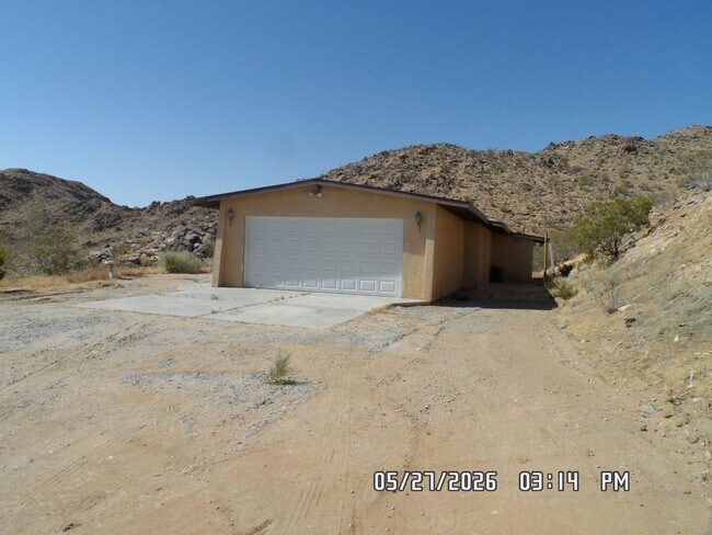 Building Photo - 25676 Flathead Rd