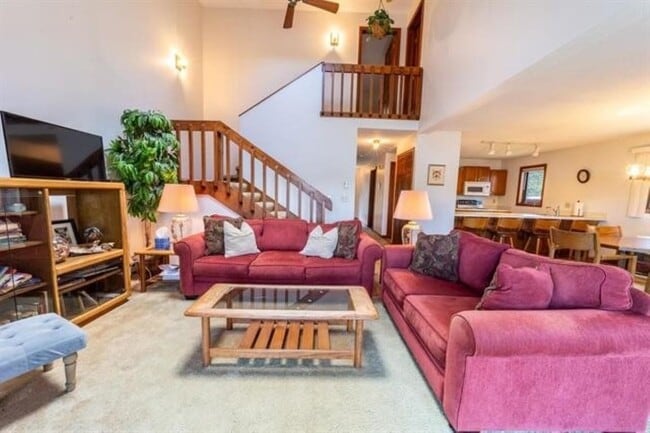 Building Photo - 15 Manor Estates Dr