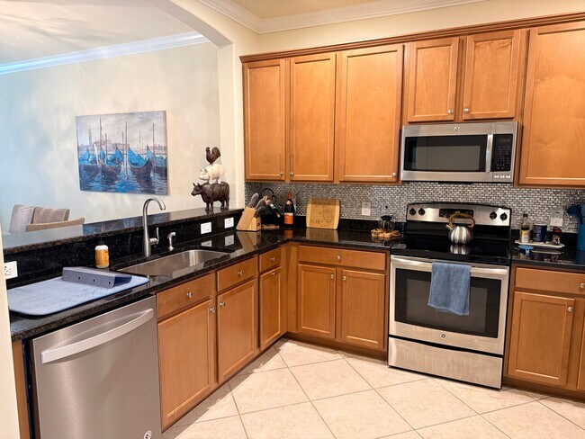 Building Photo - 14560 Grapevine Dr