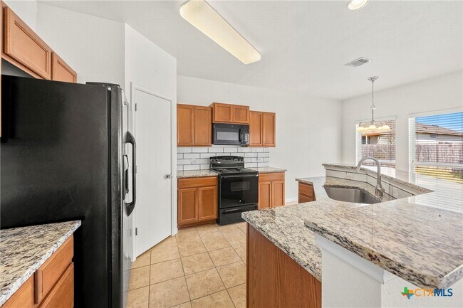 Building Photo - 1217 Roanoke Dr
