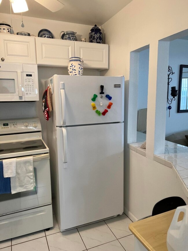 Building Photo - 173 Coventry E