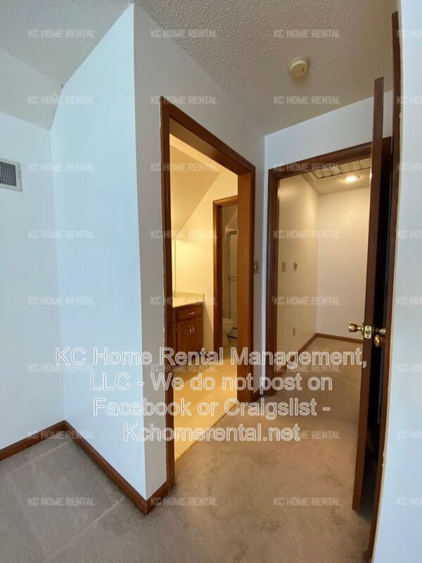 Building Photo - 8002 NW 79th Pl