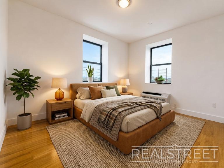 Building Photo - LUXURY 2 Bed LOFT in Queens!