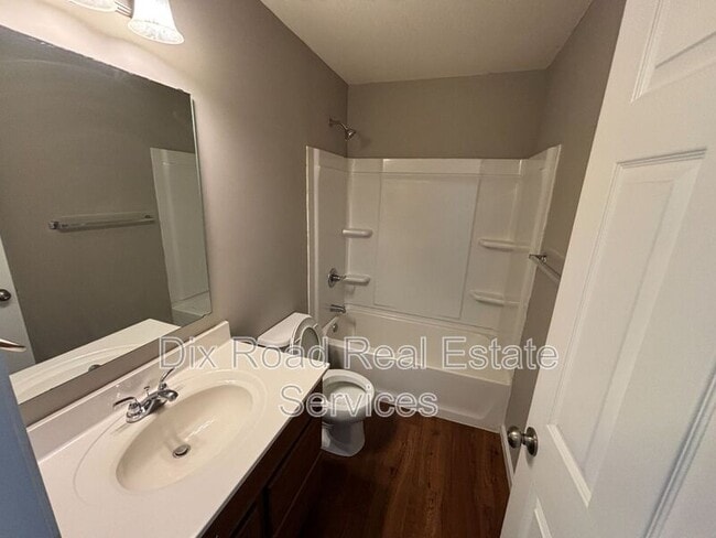 Building Photo - 106 Day Pl