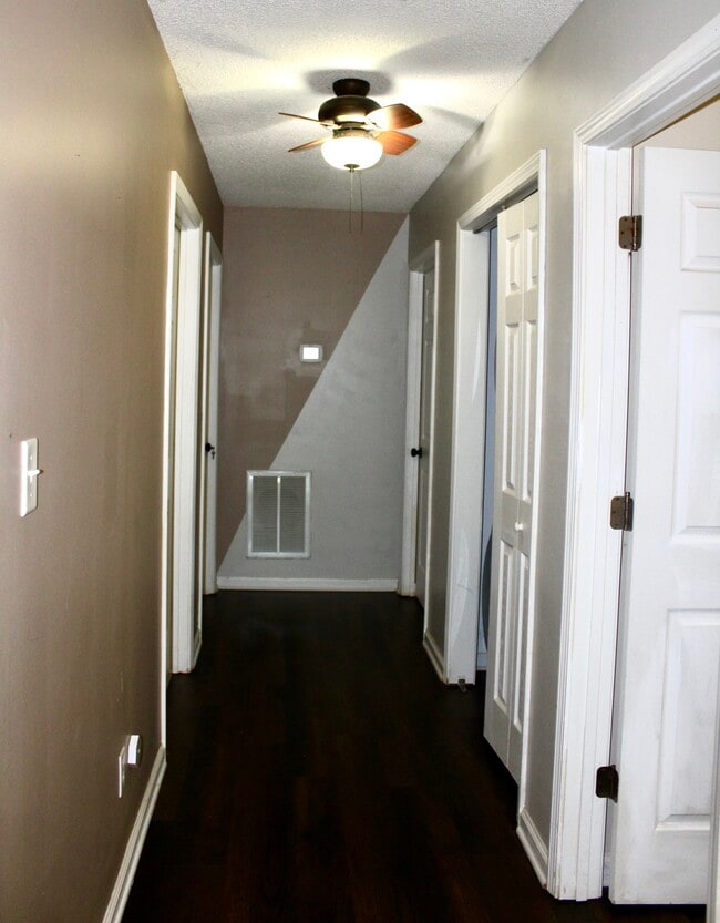 Building Photo - 100 Tyger Meadow Rd