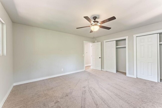 Building Photo - 16 Duvall Ln