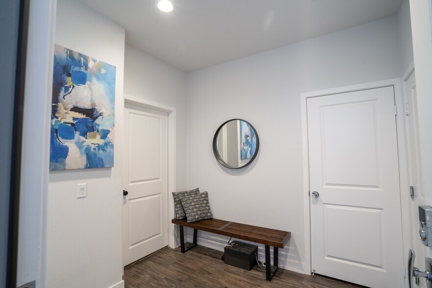 Building Photo - 8339 N Peyton Way