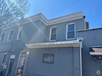 Building Photo - 4742 Richmond St