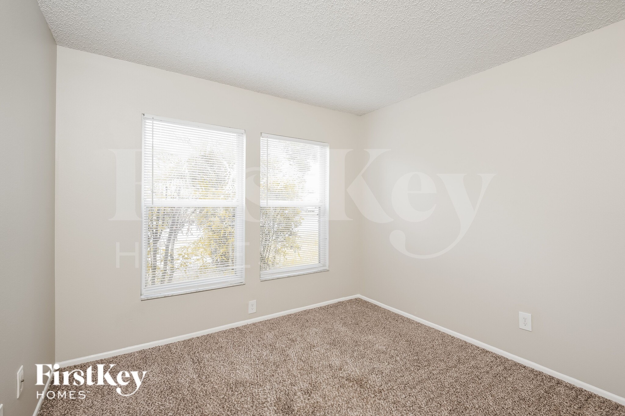 Building Photo - 2738 Springfield Dr