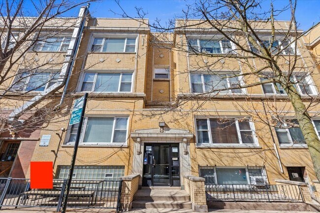 Primary Photo - 442 W Arlington Pl