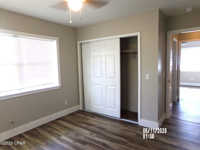 Building Photo - 6530 Dahlia Dr