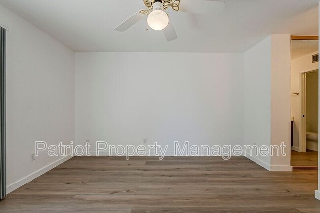 Building Photo - 635 E Boca Raton Rd
