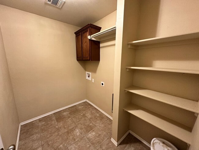 Building Photo - 3 Bed, 2 Bath Home for Rent in Piedmont