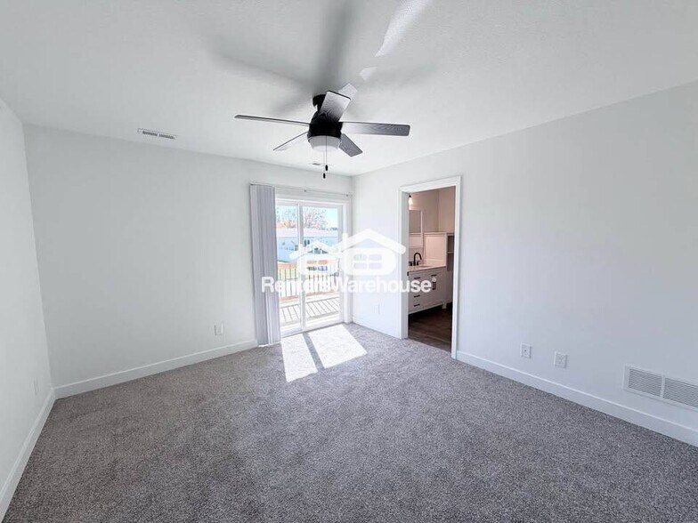 Building Photo - 2103 Willis Ave