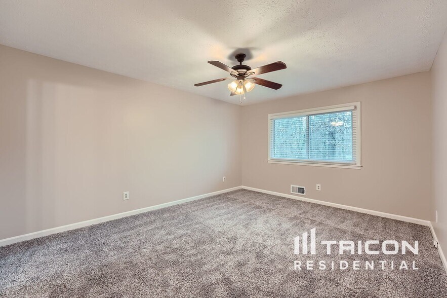 Building Photo - 185 Sequoyah Dr