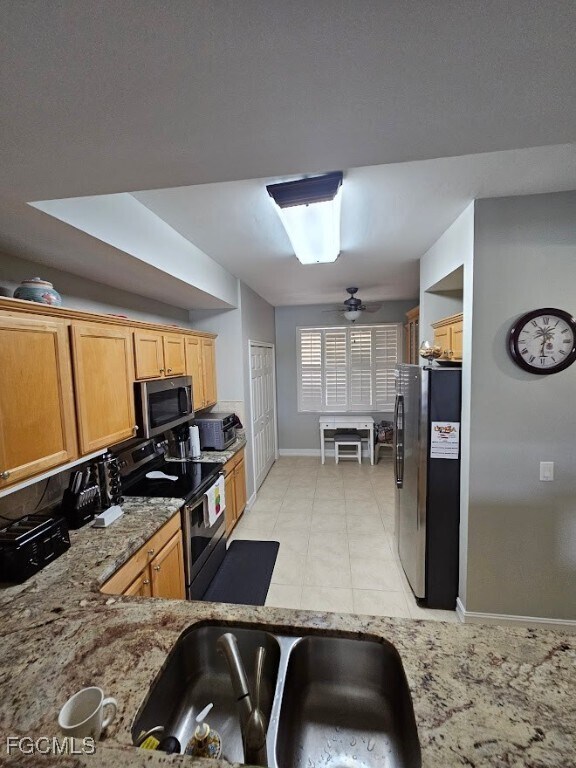 Building Photo - 10720 Ravenna Way