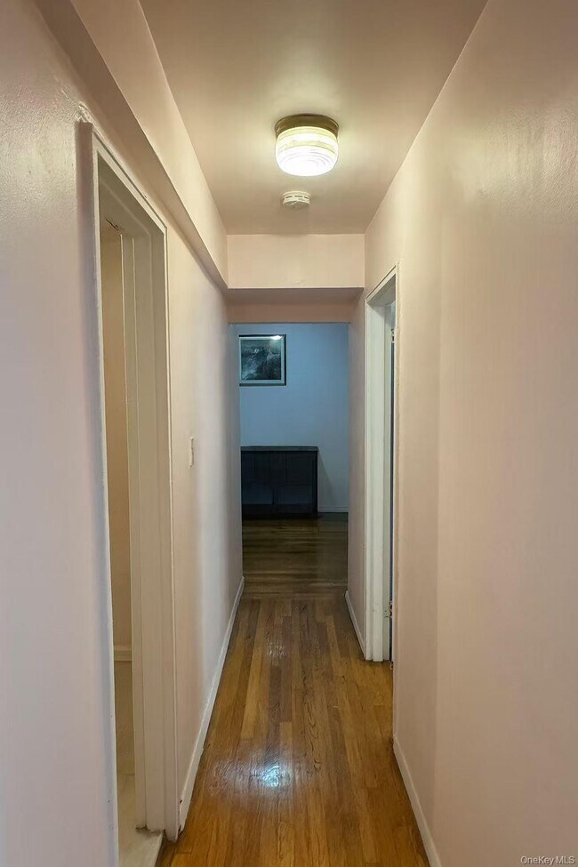 Building Photo - 137-40 45th Ave