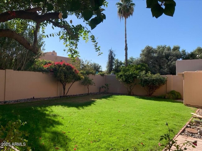 Building Photo - 7809 E Montebello Ave
