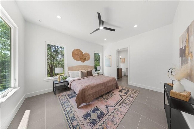 Building Photo - 110 Diamond Head Dr