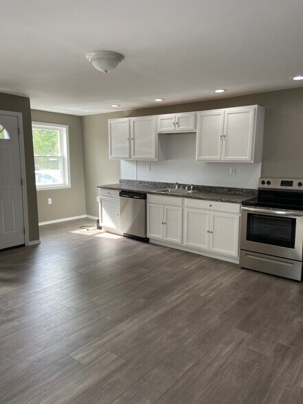 New kitchen - 946 Exeter Ave