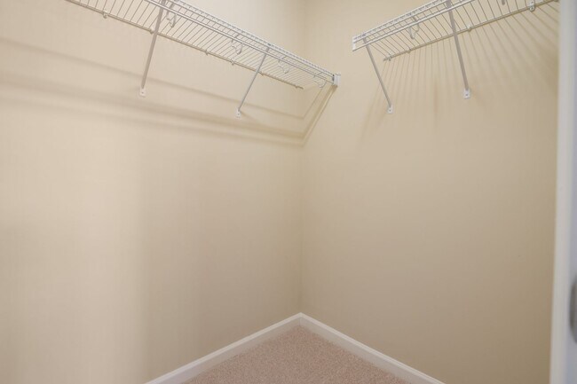 Building Photo - Renovated Cary Townhome | 3BR + Garage | Near RTP & RDU