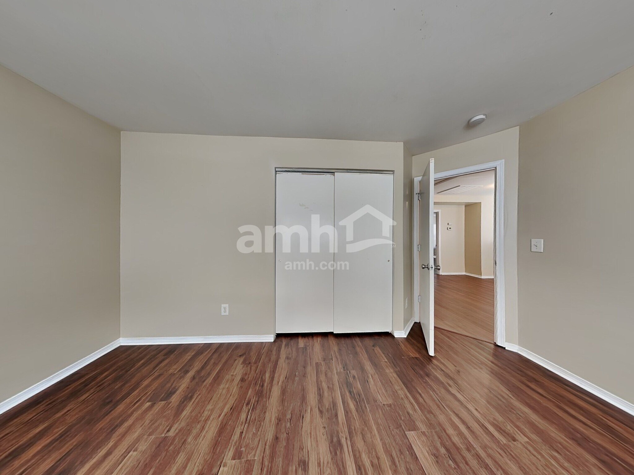 Building Photo - 503 Ravenstone Ln
