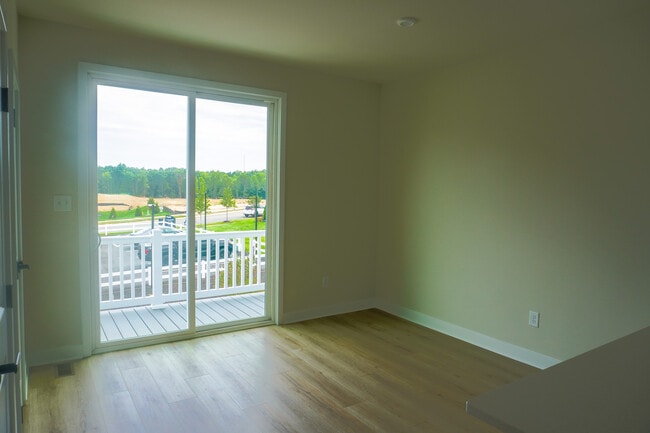 Building Photo - 12809 Red Clover Wy