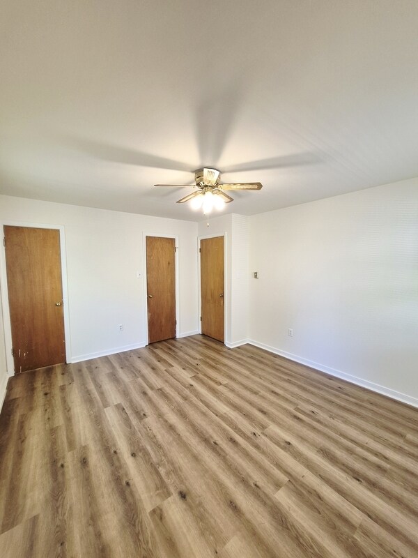 Building Photo - 1412 Blair St