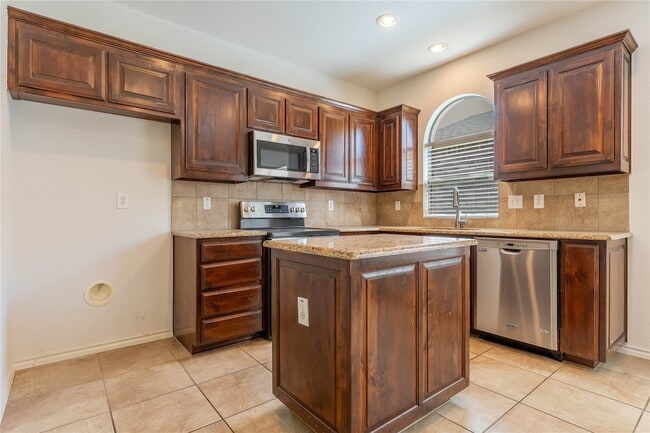 Building Photo - 2401 Spruce Springs Way